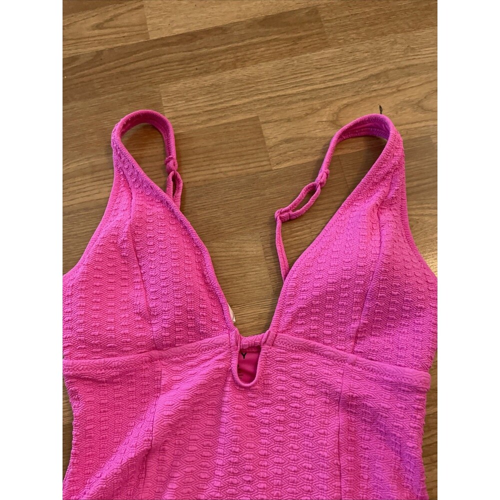 Roxy Haleiwa Plunge Neckline One Piece Swimsuit Neon Pink Size Medium $106 - Picture 6 of 7